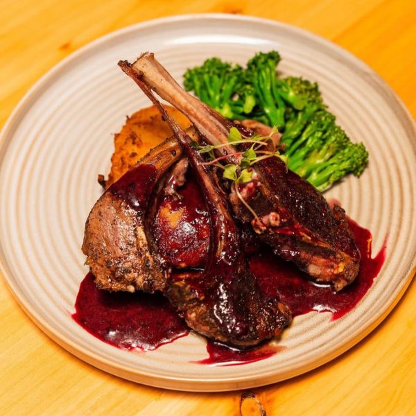 Lamb chops and broccoli on a plate 